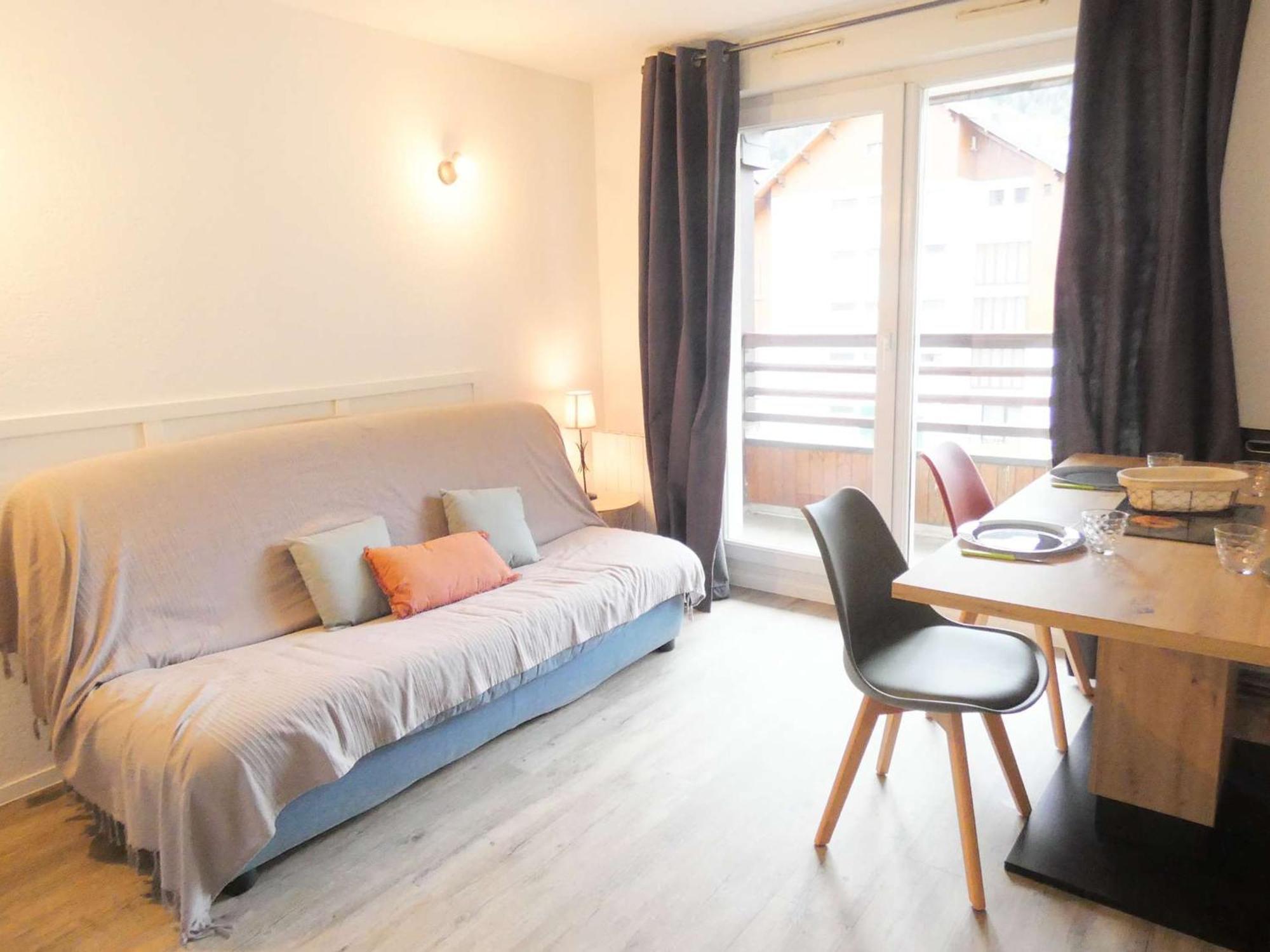 Appartement Saint-lary-soulan, 2 Pièces, 6 Personnes - Fr-1-457-228